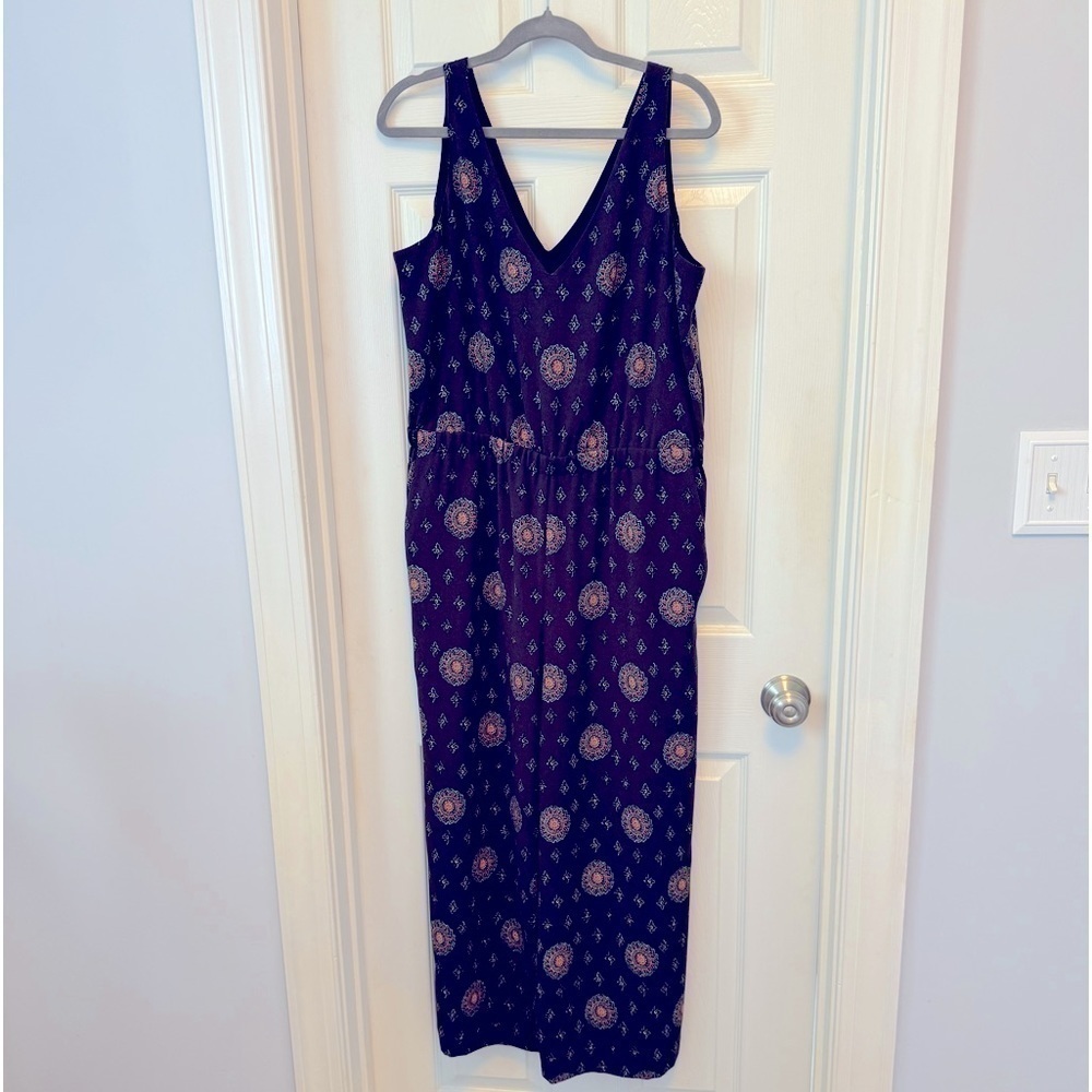 Loft Navy Paisley print V Neck, Sleeveless Wide Leg Jumpsuit. Size L